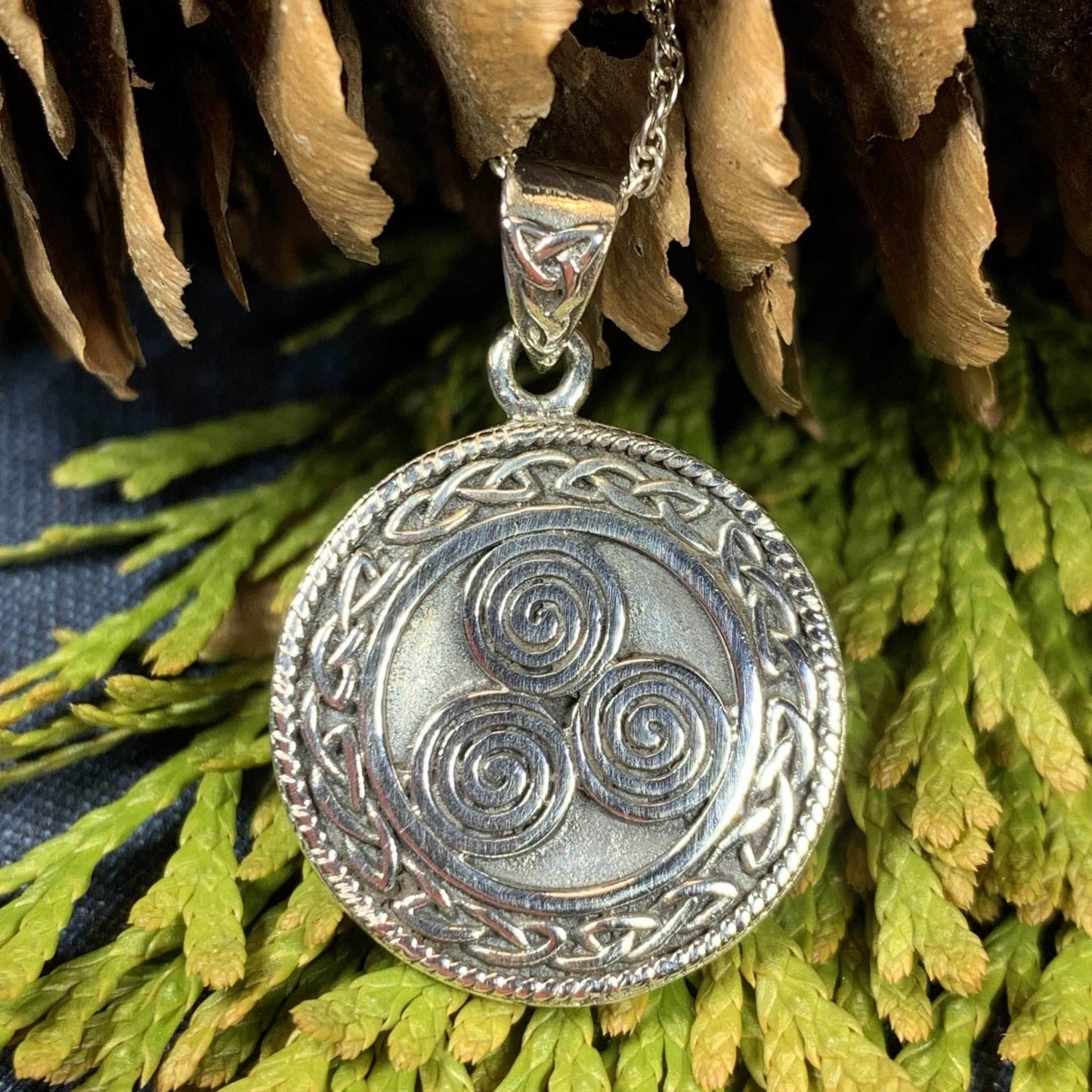 Ancient Echo Celtic Spiral Necklace - 18