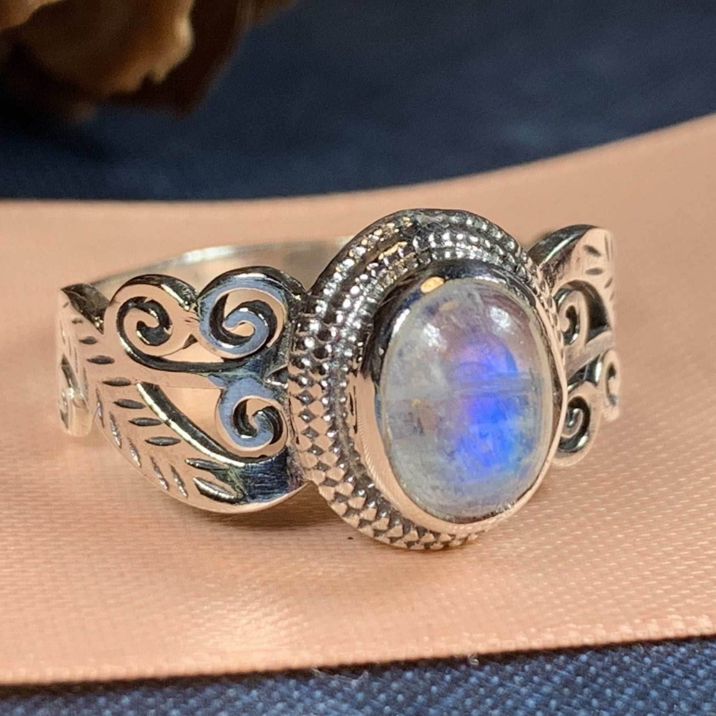 Colleen Celtic Knot Ring - 6 1/2 / Amethyst