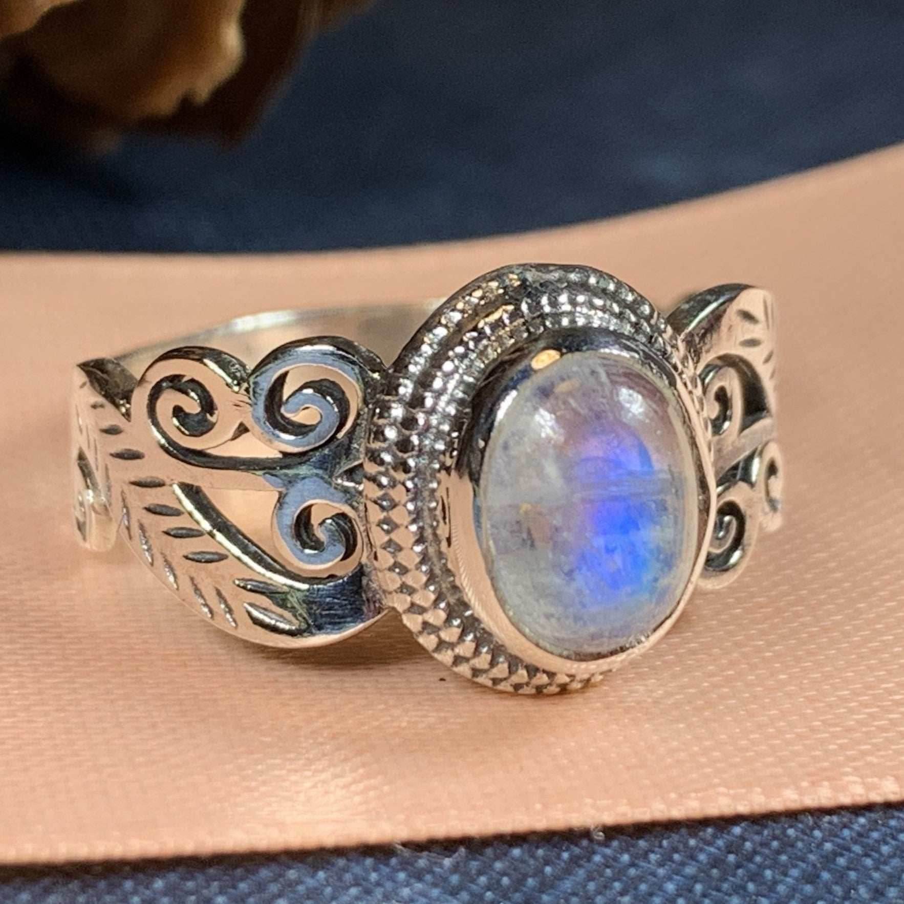 Colleen Celtic Knot Ring - 6 1/2 / Amethyst