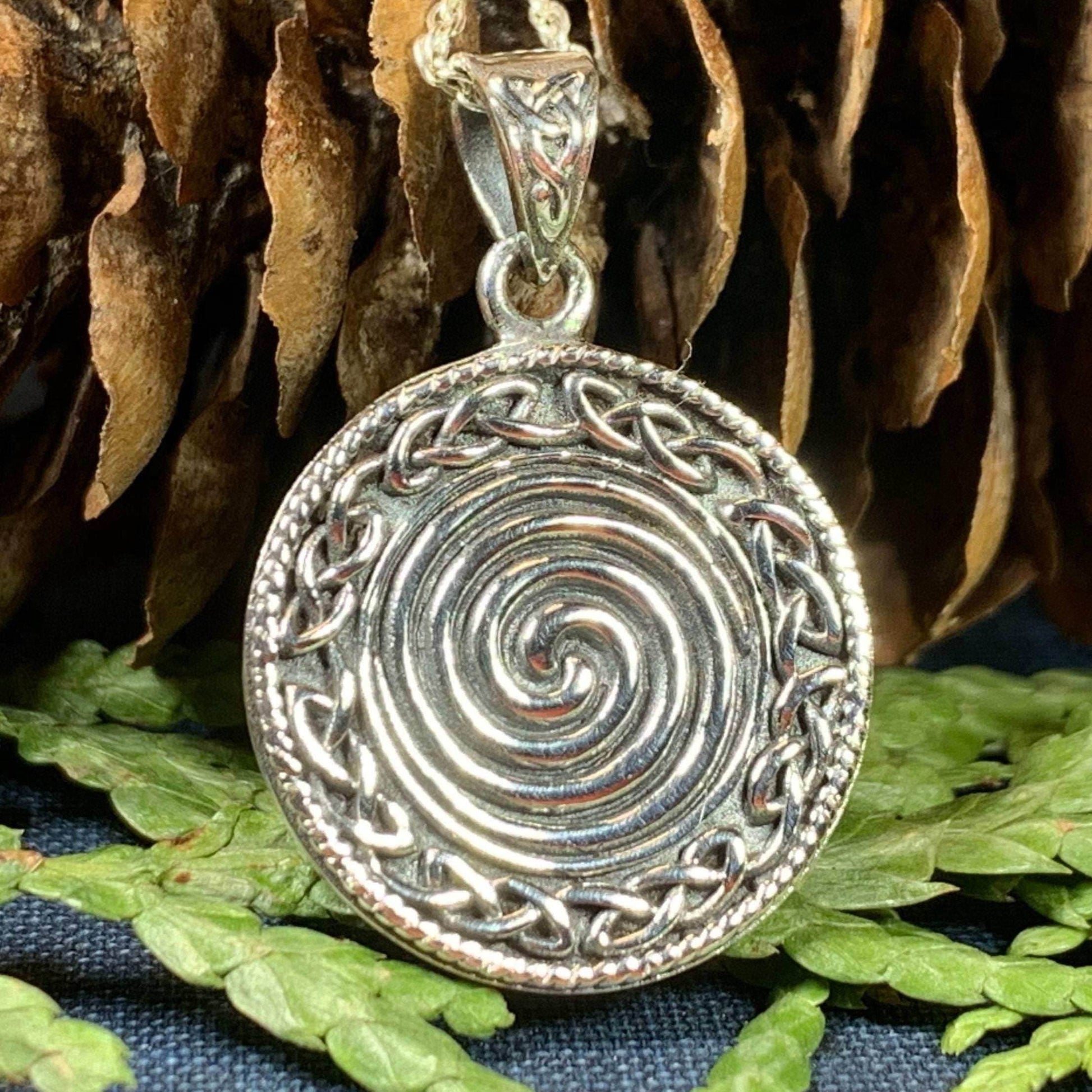 Boudica Celtic Spiral Necklace - 18