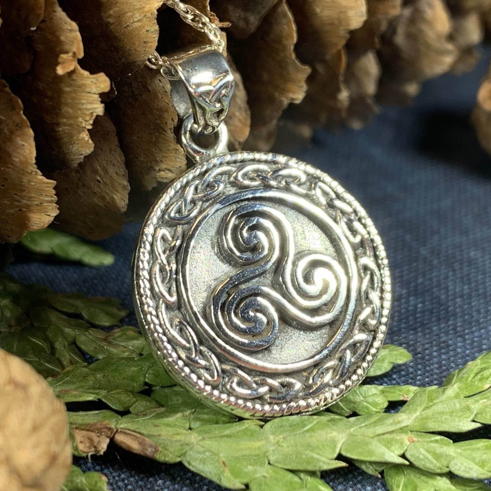 Ancient Spirit Celtic Spiral Necklace - 18