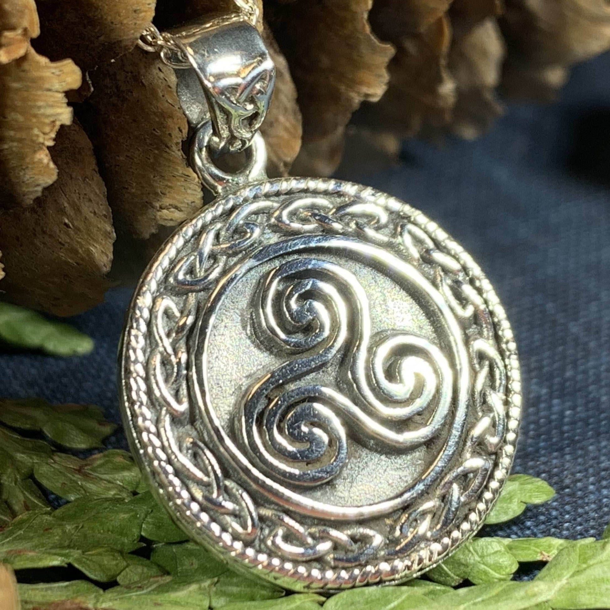 Ancient Spirit Celtic Spiral Necklace - 18