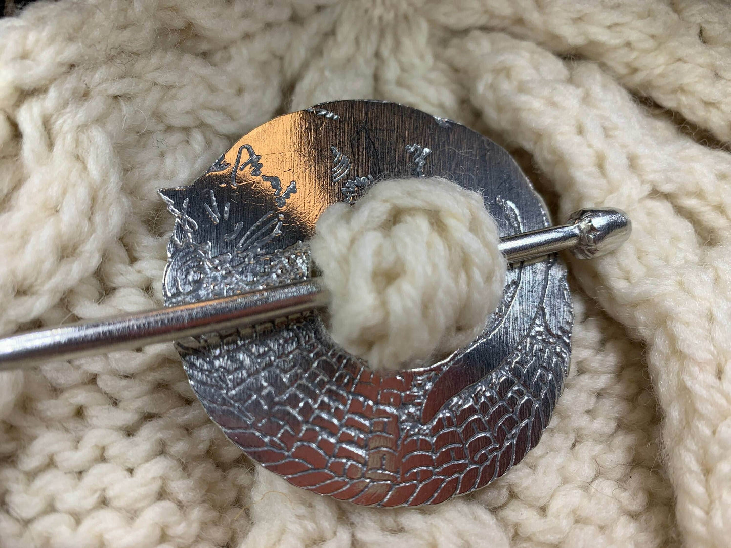 Cozy Cat Scarf Ring - 