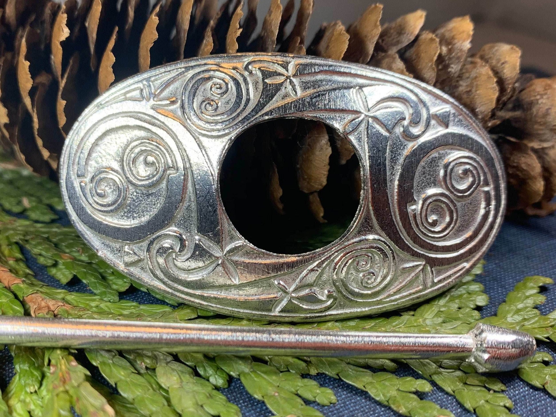 Celtic Oval Scarf Ring - 