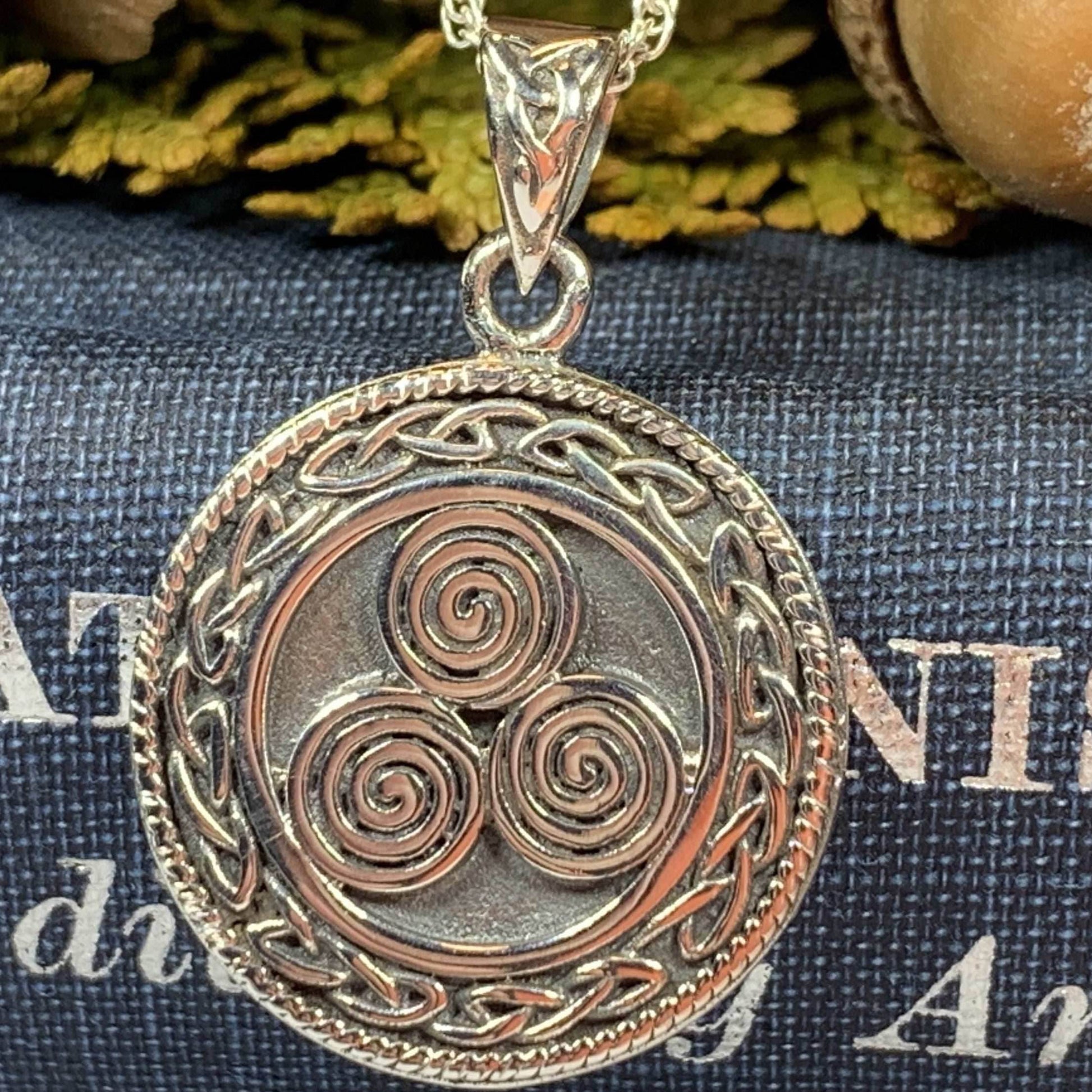 Ancient Echo Celtic Spiral Necklace - 18