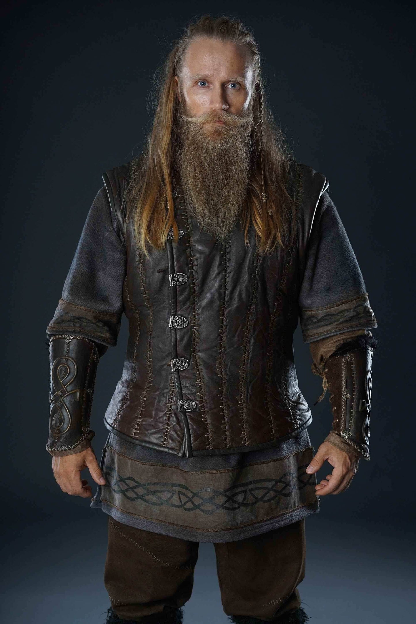 Viking leather bracers - Brown / One bracer