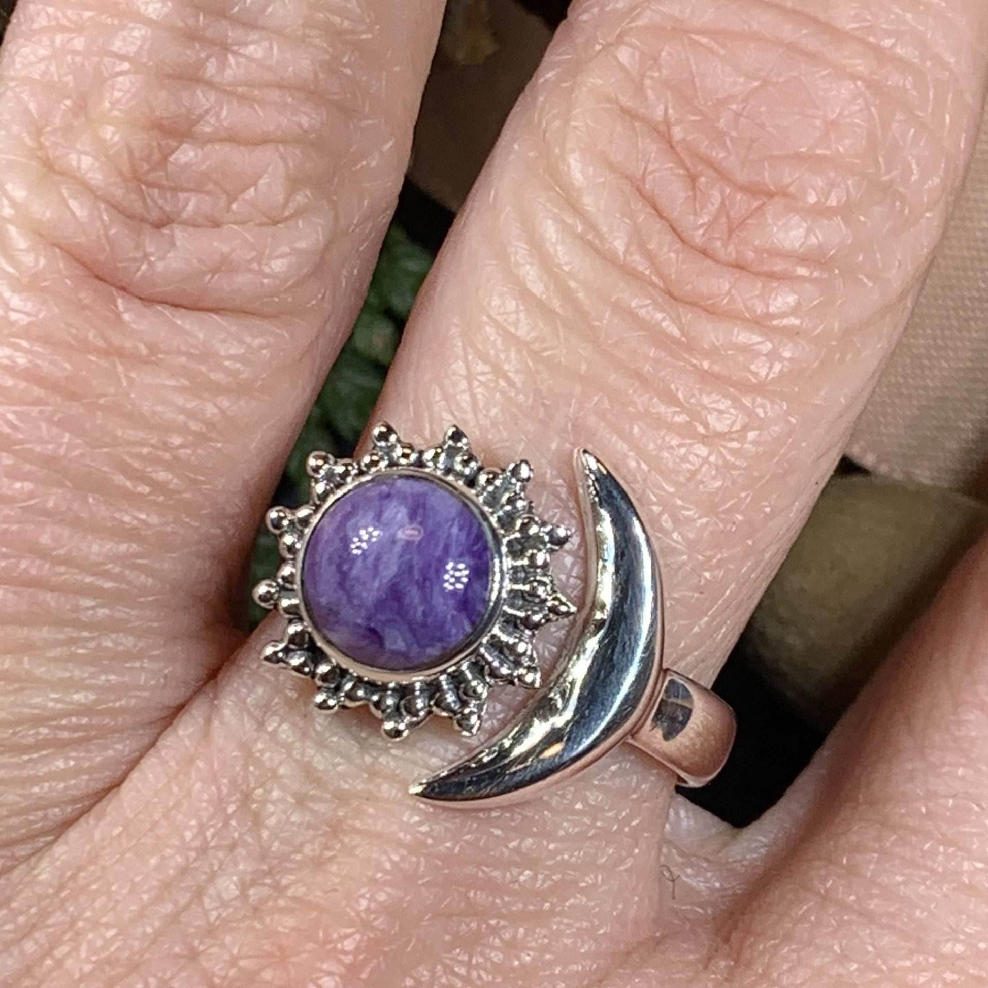 Bella Luna Crescent Moon Ring - Moonstone / 7