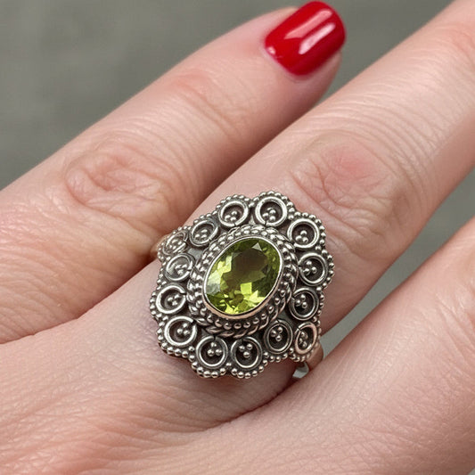 Celtic Queen Ring