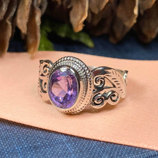 Colleen Celtic Knot Ring - 6 1/2 / Amethyst