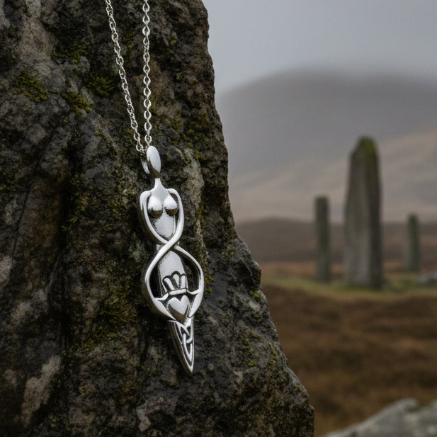 Danu Claddagh Necklace