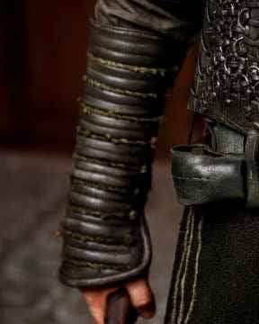 Green leather bracers - for one hand