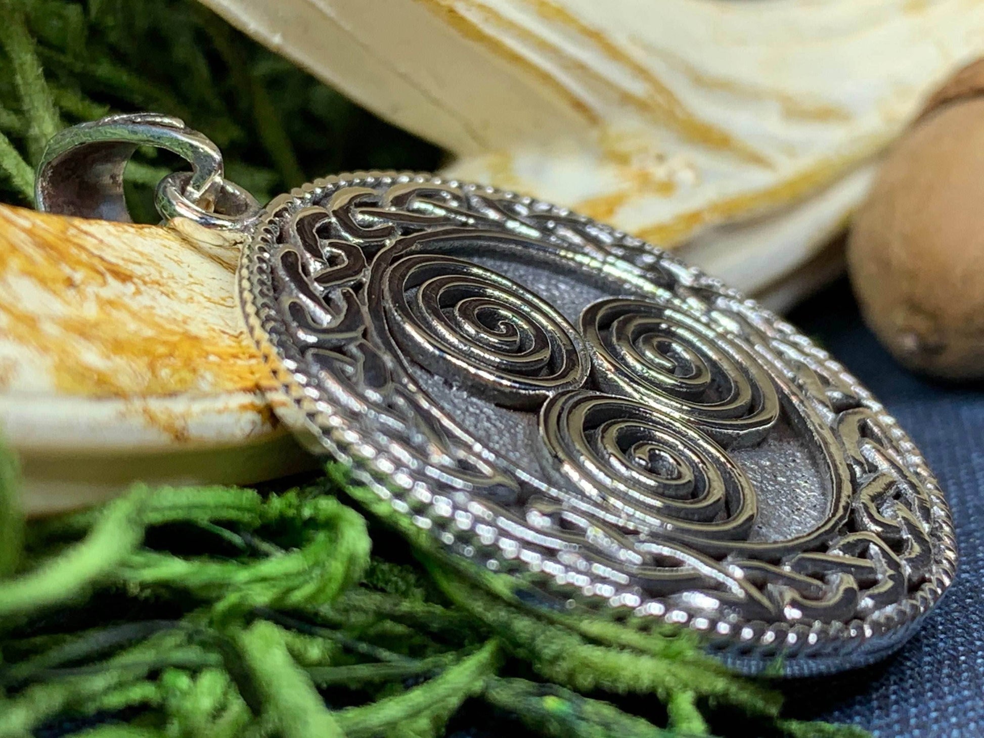 Adalgard Celtic Spiral Necklace - 18