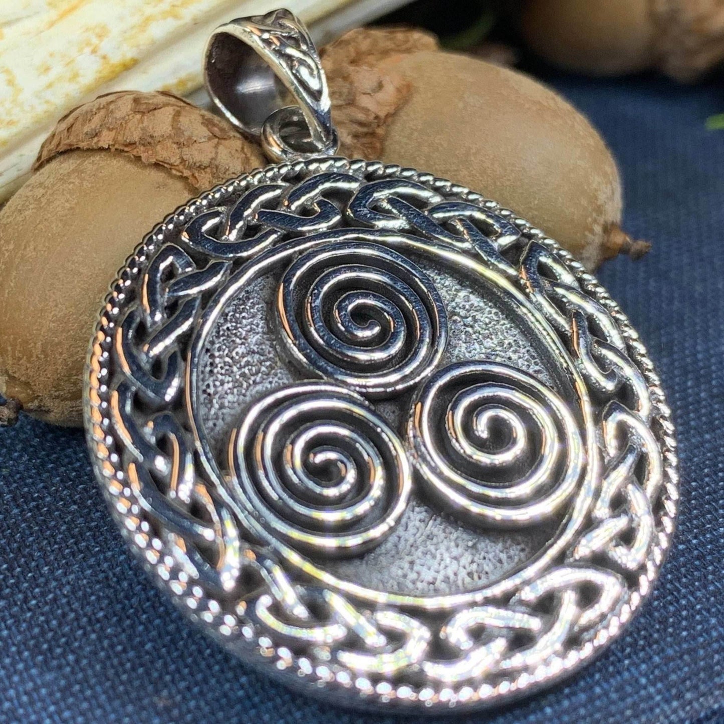 Adalgard Celtic Spiral Necklace - 18
