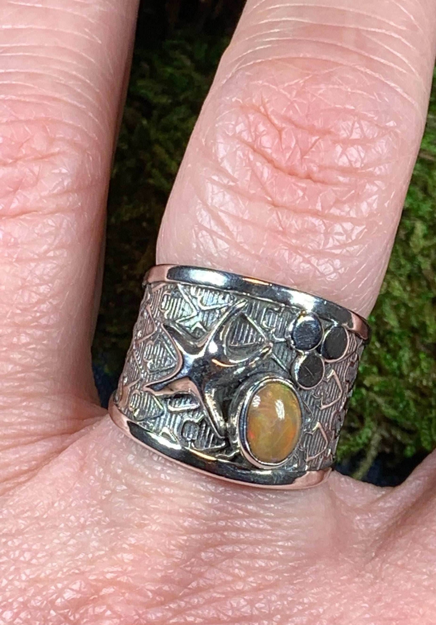 Starfish Treasure Ring - 7 / Opal