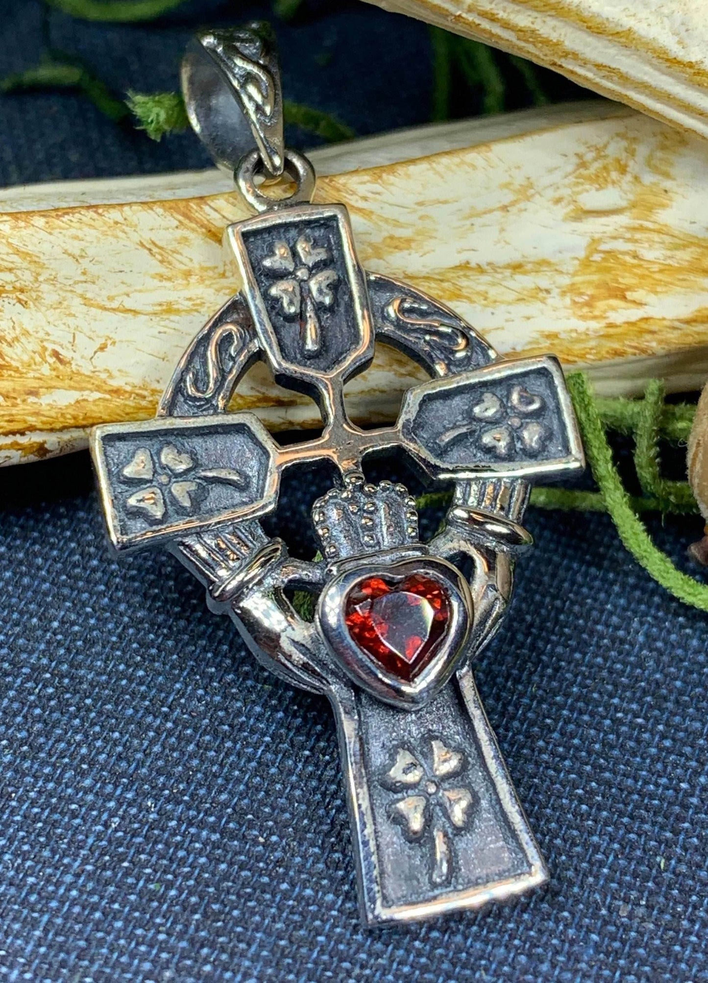 Irish Love Shamrock Claddagh Cross Necklace - 18 / Garnet