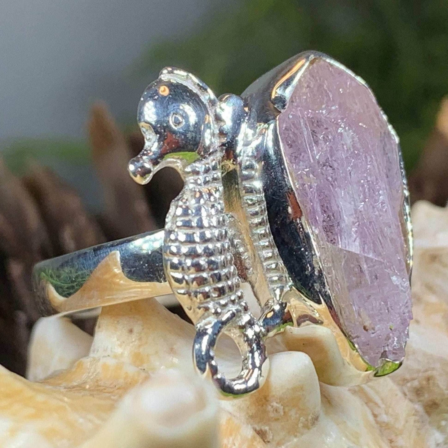 Seahorse Gemstone Ring - Garnet / 6