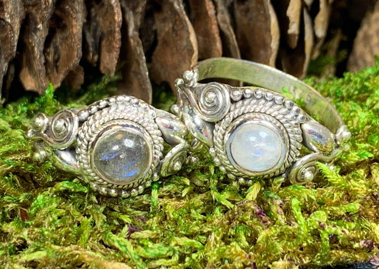 Celtic Vines Ring - 7 / Moonstone