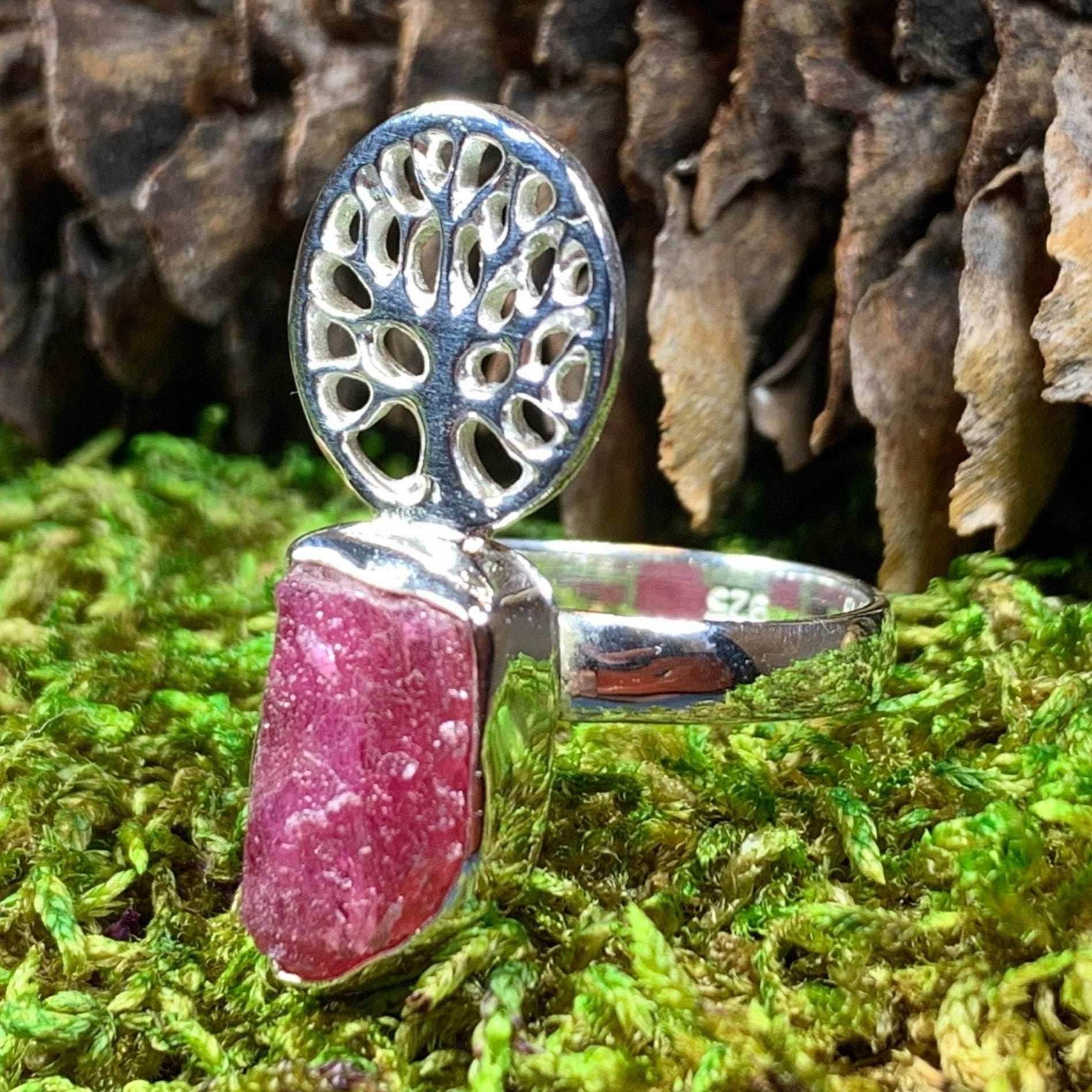 Tree of Life Ring - 7 / Garnet