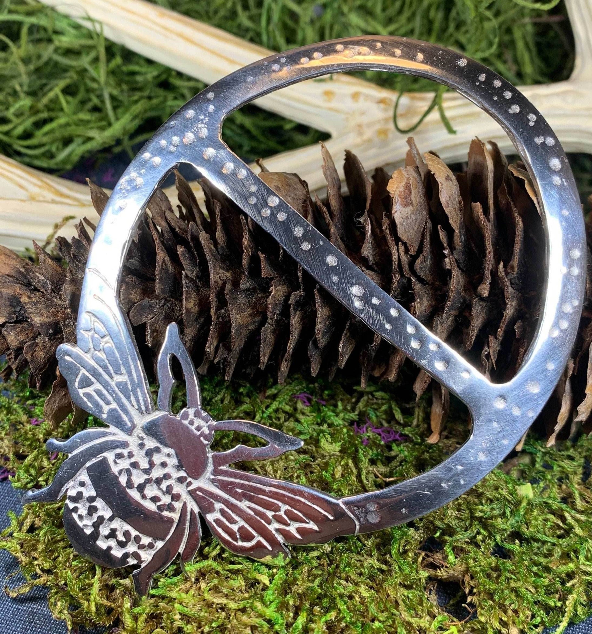 Bonnie Bee Scarf Ring - 