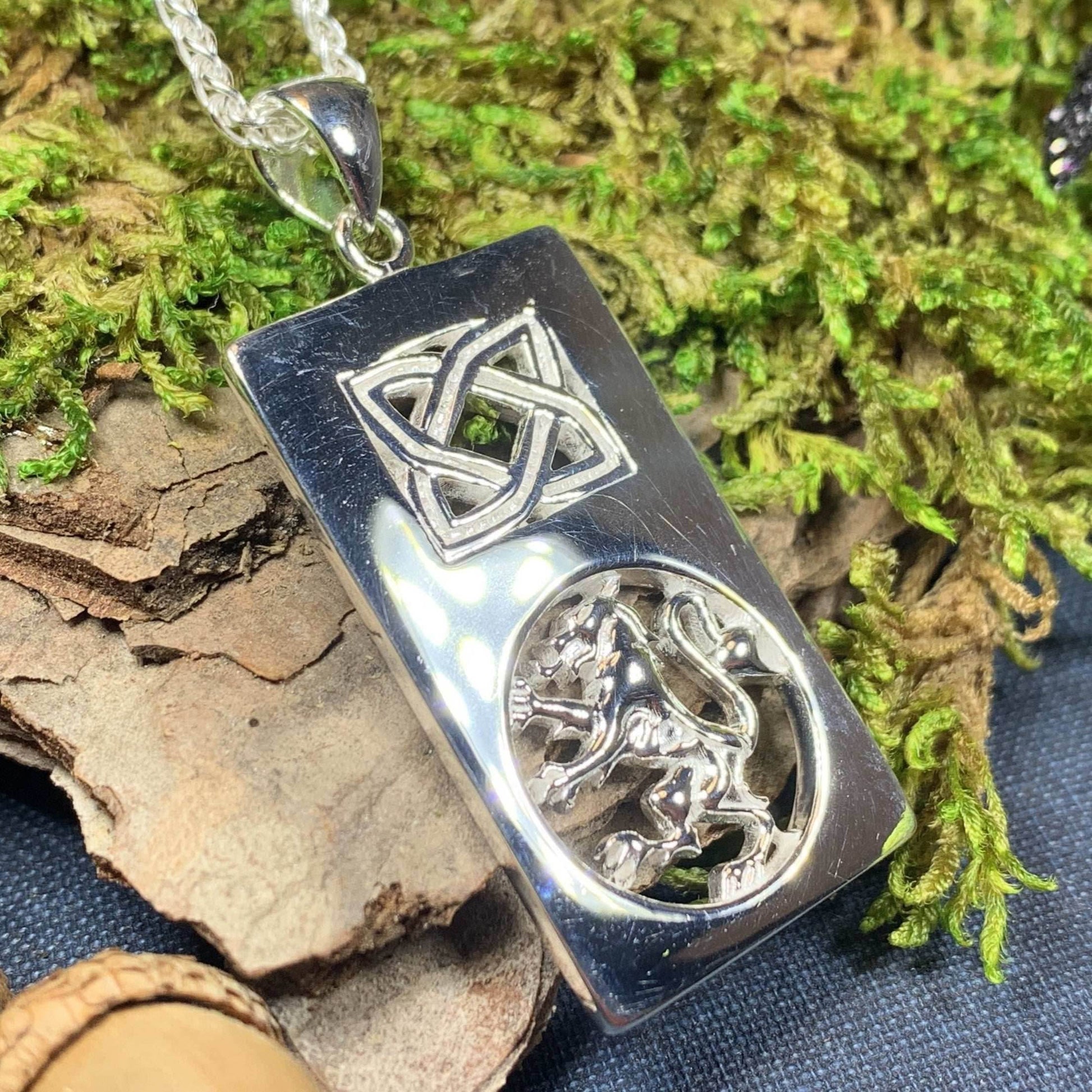 Alba Scotland Lion Necklace - 