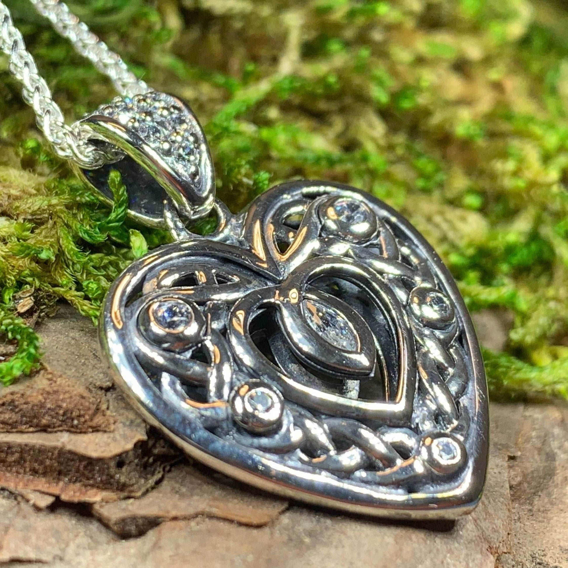 Emilie Celtic Heart Necklace - Topaz