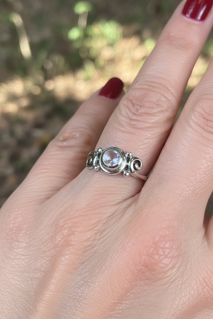 Lorna Celtic Knot Ring