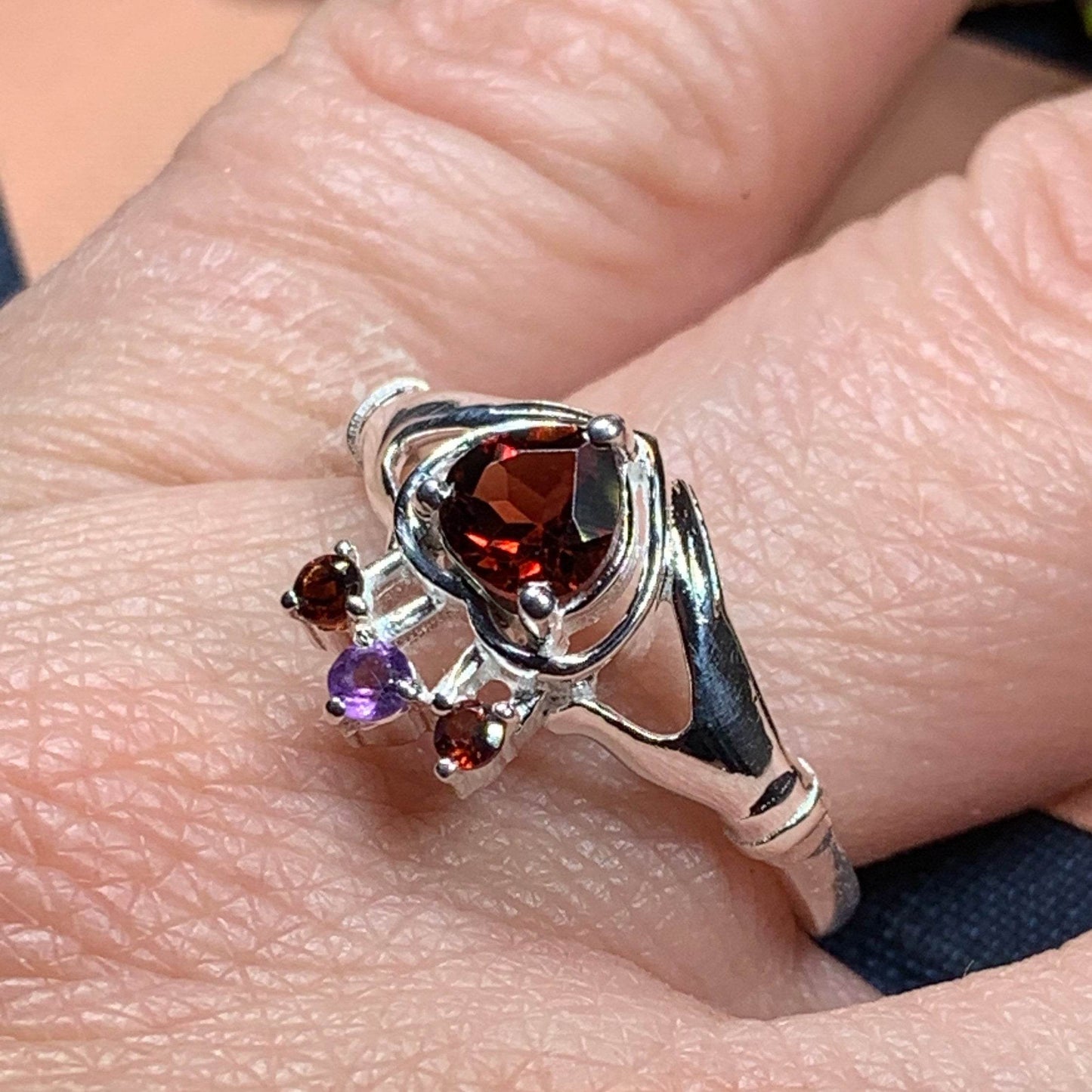 Royal Garnet Claddagh Ring - 5