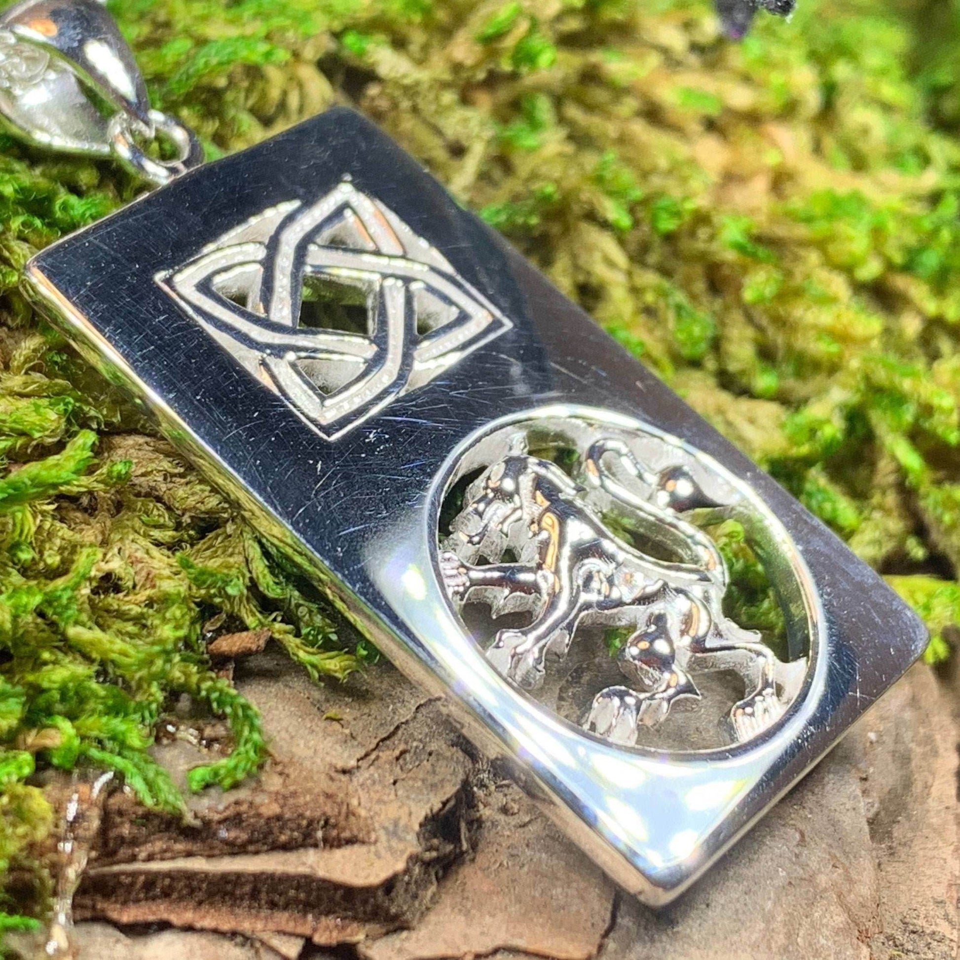 Alba Scotland Lion Necklace - 