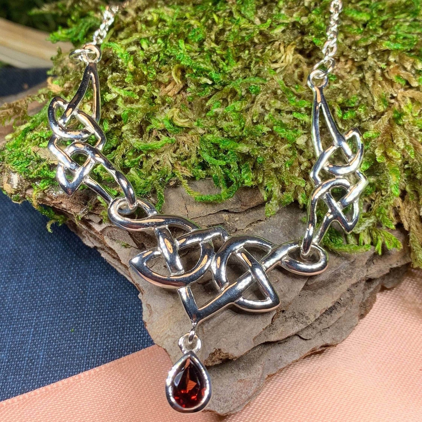 Lorena Celtic Knot Necklace - Garnet