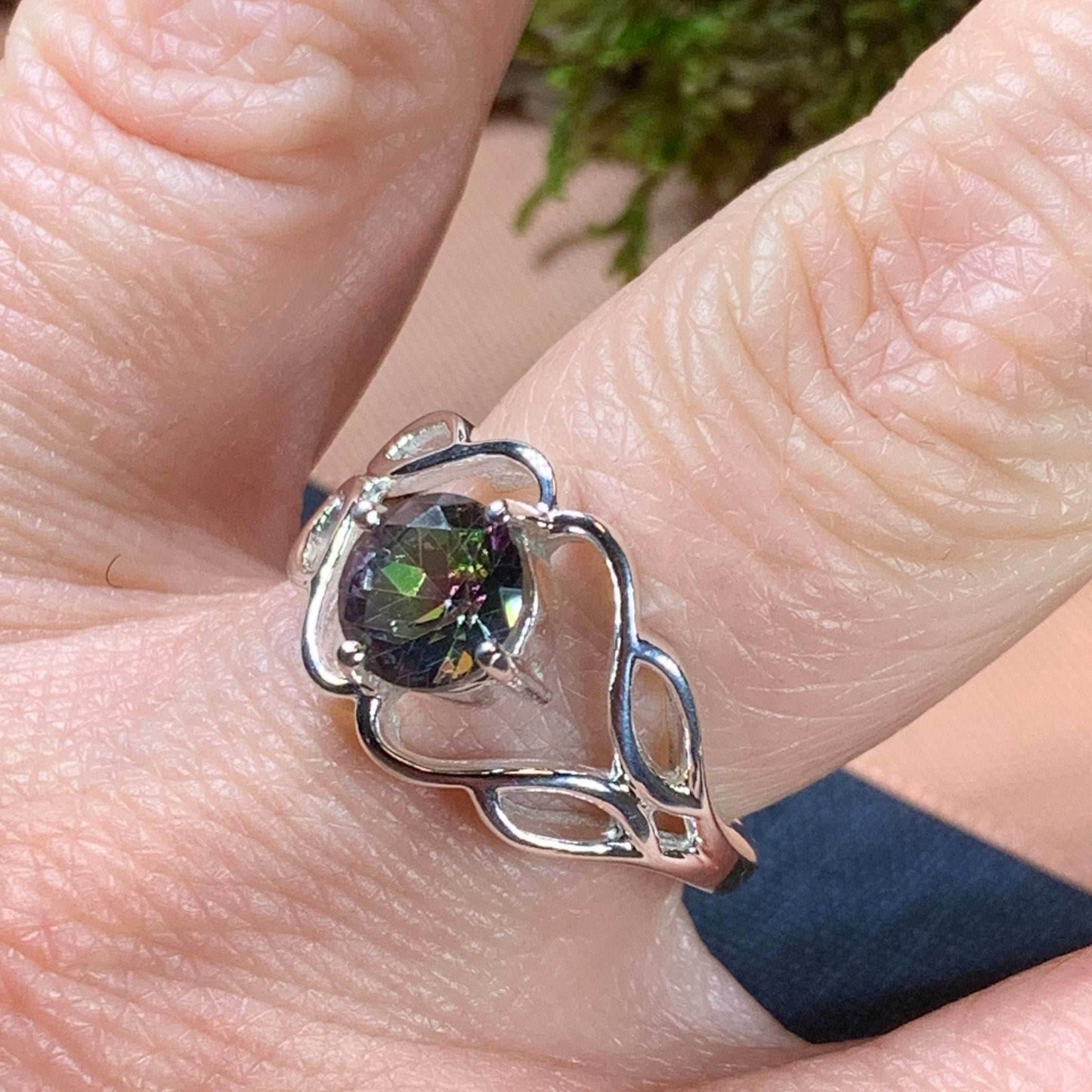 Azora Trinity Knot Ring - 5