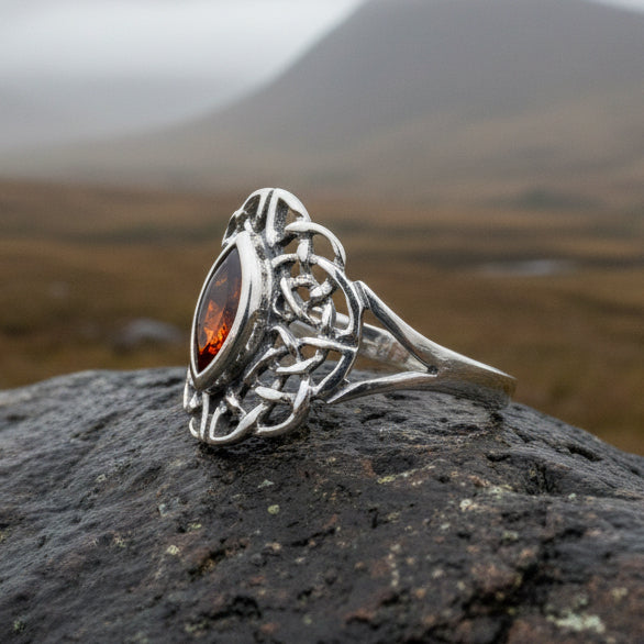 Leanna Celtic Knot Ring