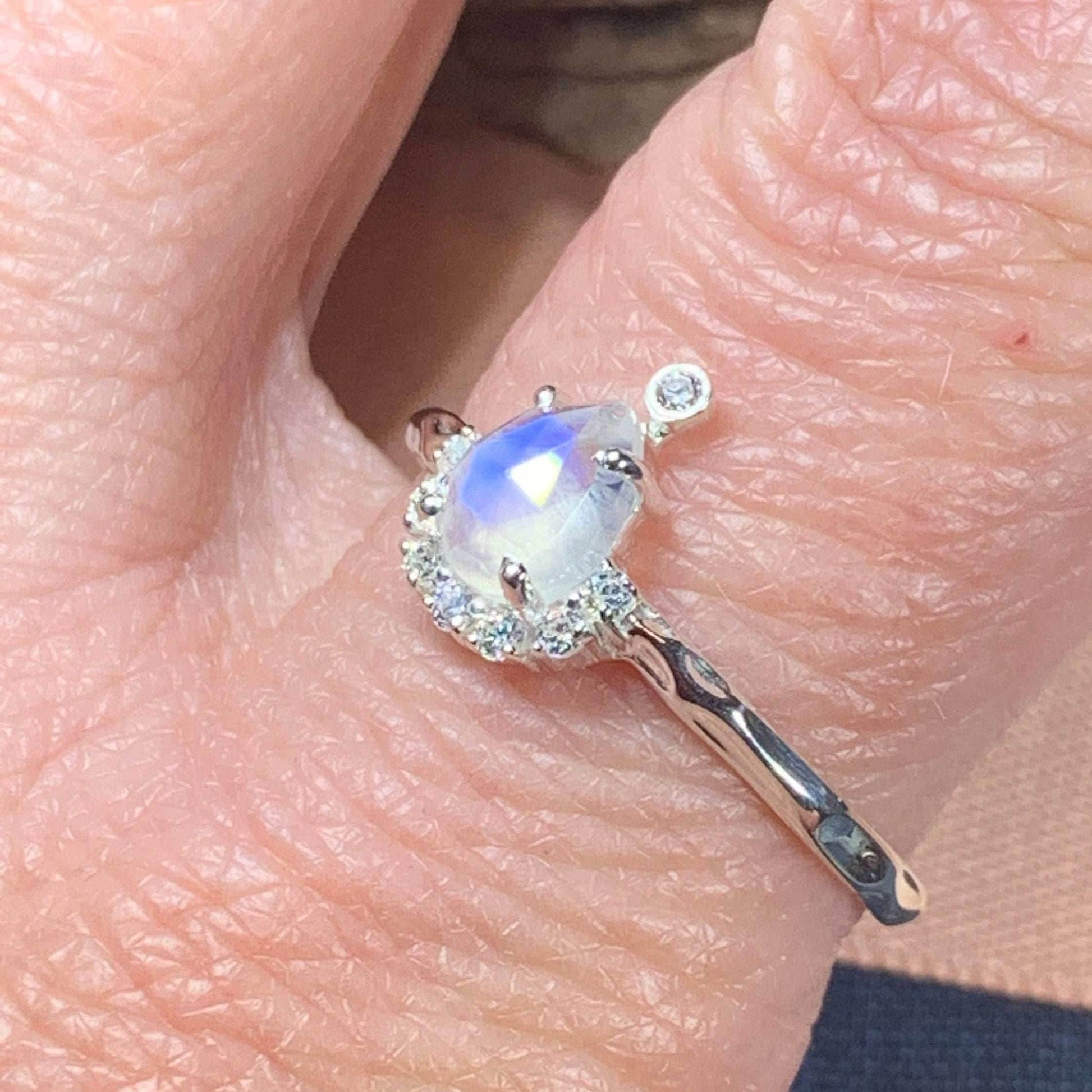 Fayre Moonstone Ring - 10