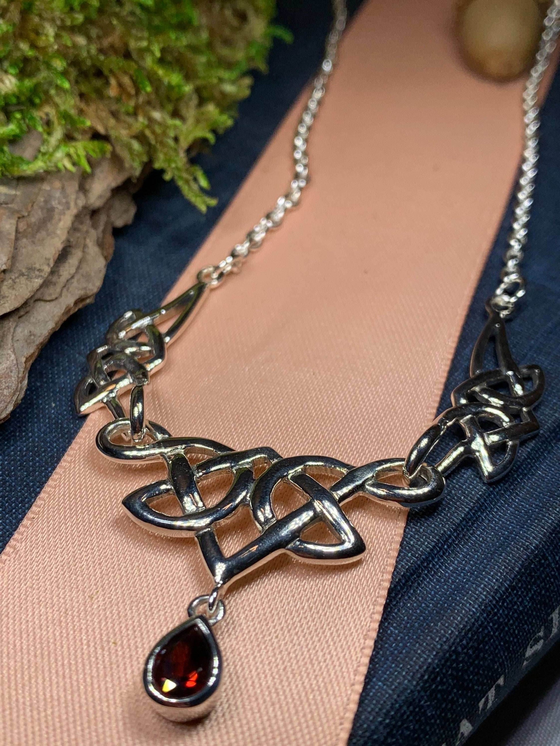 Lorena Celtic Knot Necklace - Garnet