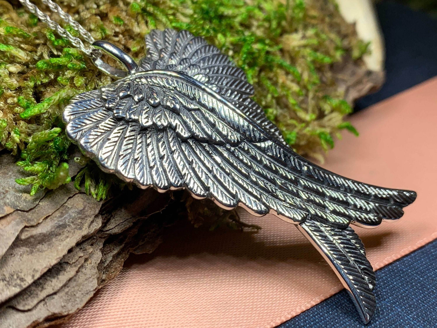 Large Angel Wings Necklace - 18