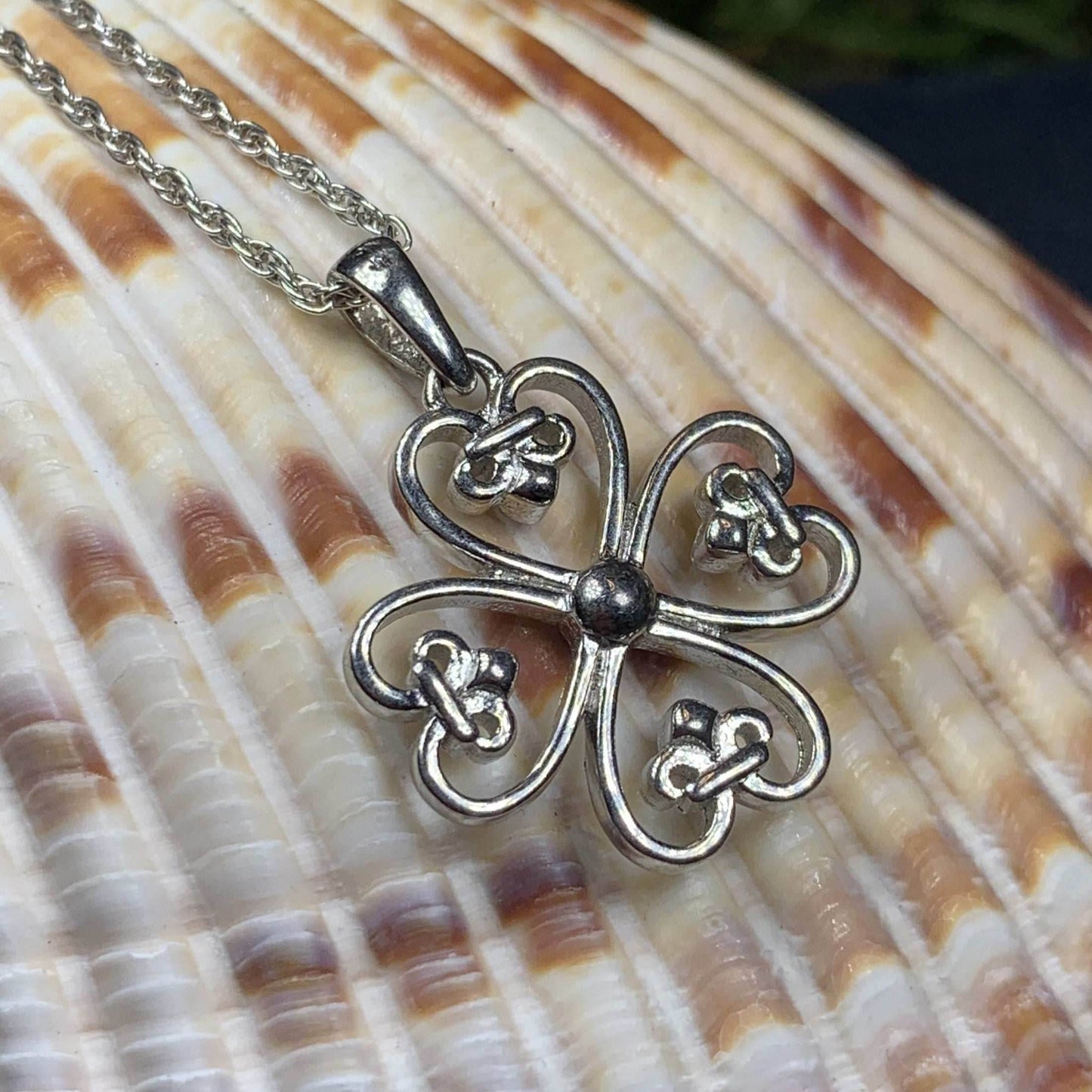 Sonasach Celtic Knot Necklace - 18