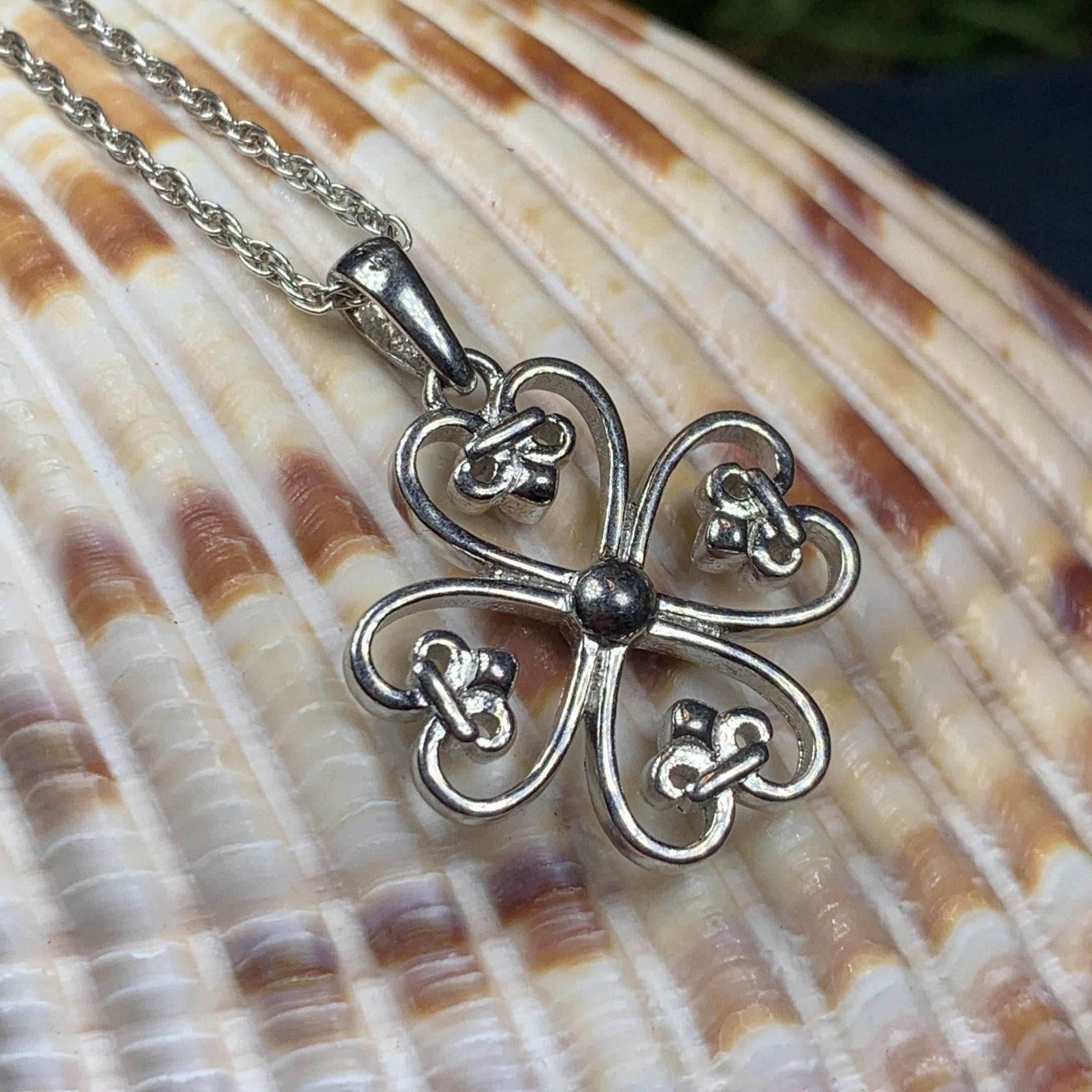 Sonasach Celtic Knot Necklace - 18