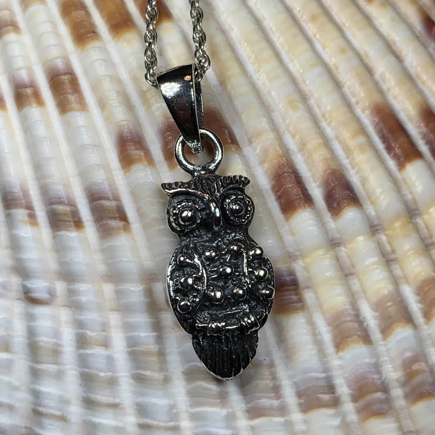 Syra Owl Necklace - 18