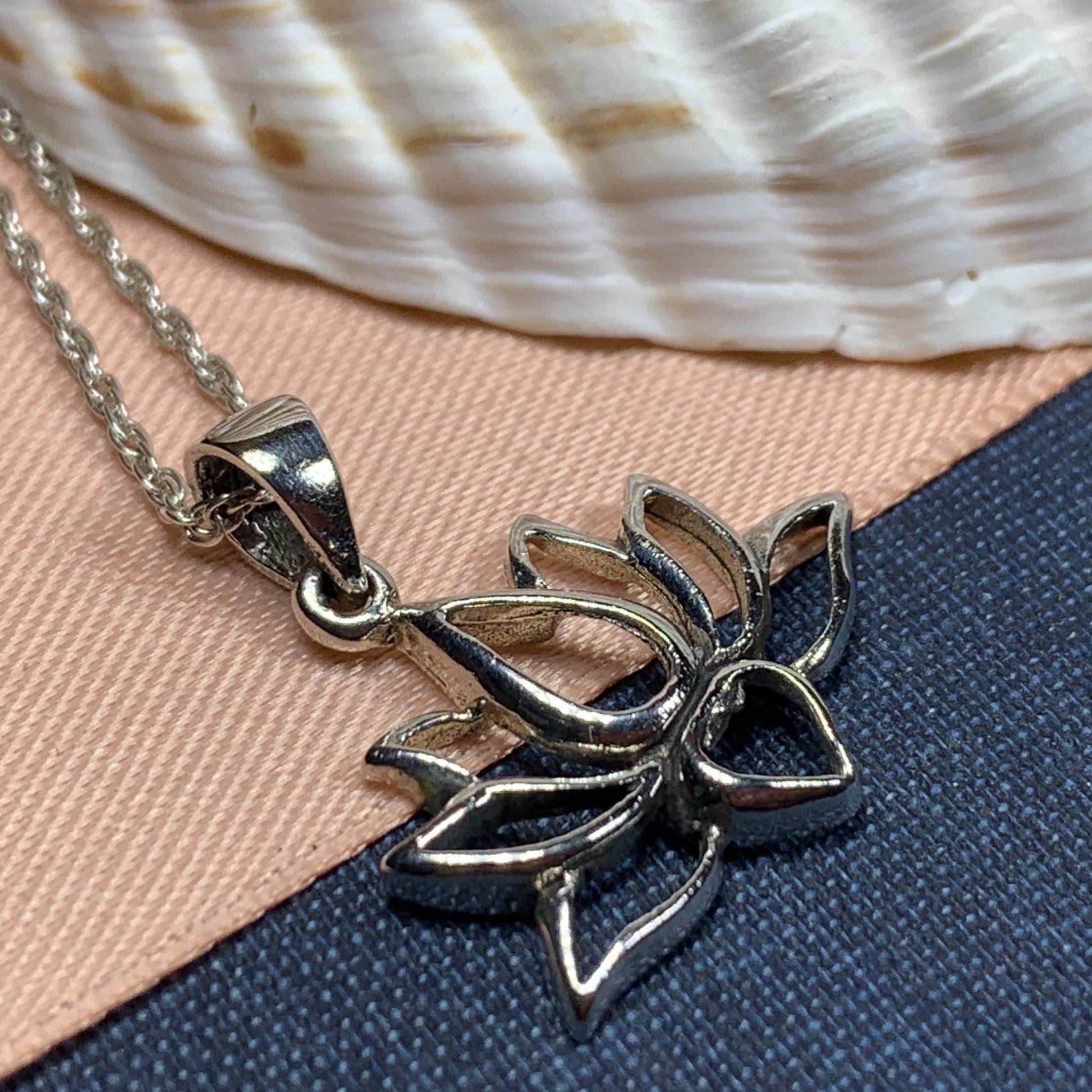 Radiant Lotus Necklace - 18