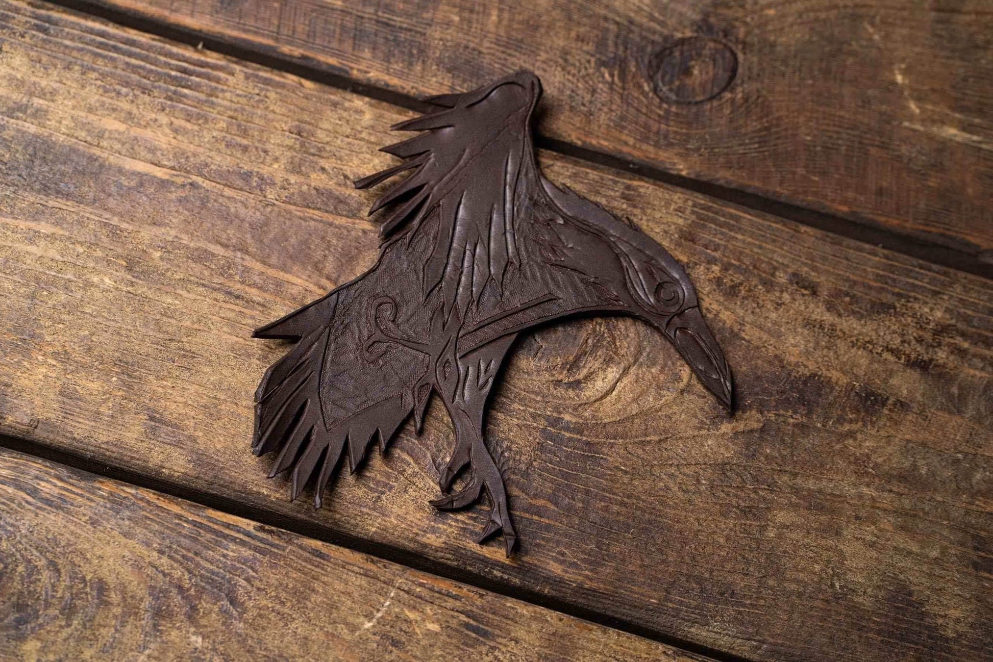 Ragnar Raven, Bird Of Prey - Brown