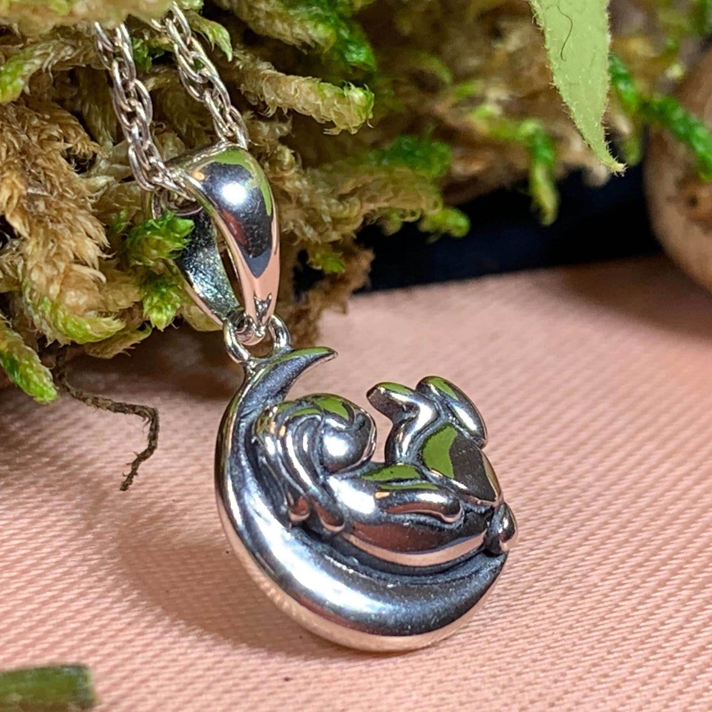 Sleepy Rabbit Moon Necklace - 18