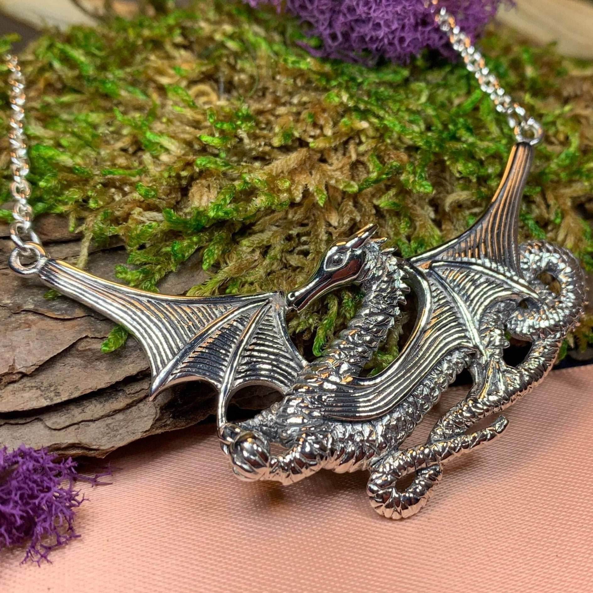 Saga Dragon Necklace - 