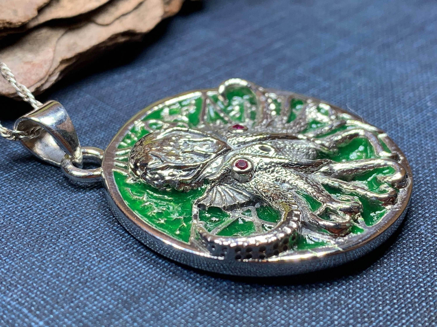 Fearsome Octopus Necklace - 18