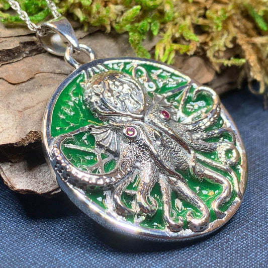 Fearsome Octopus Necklace - 18