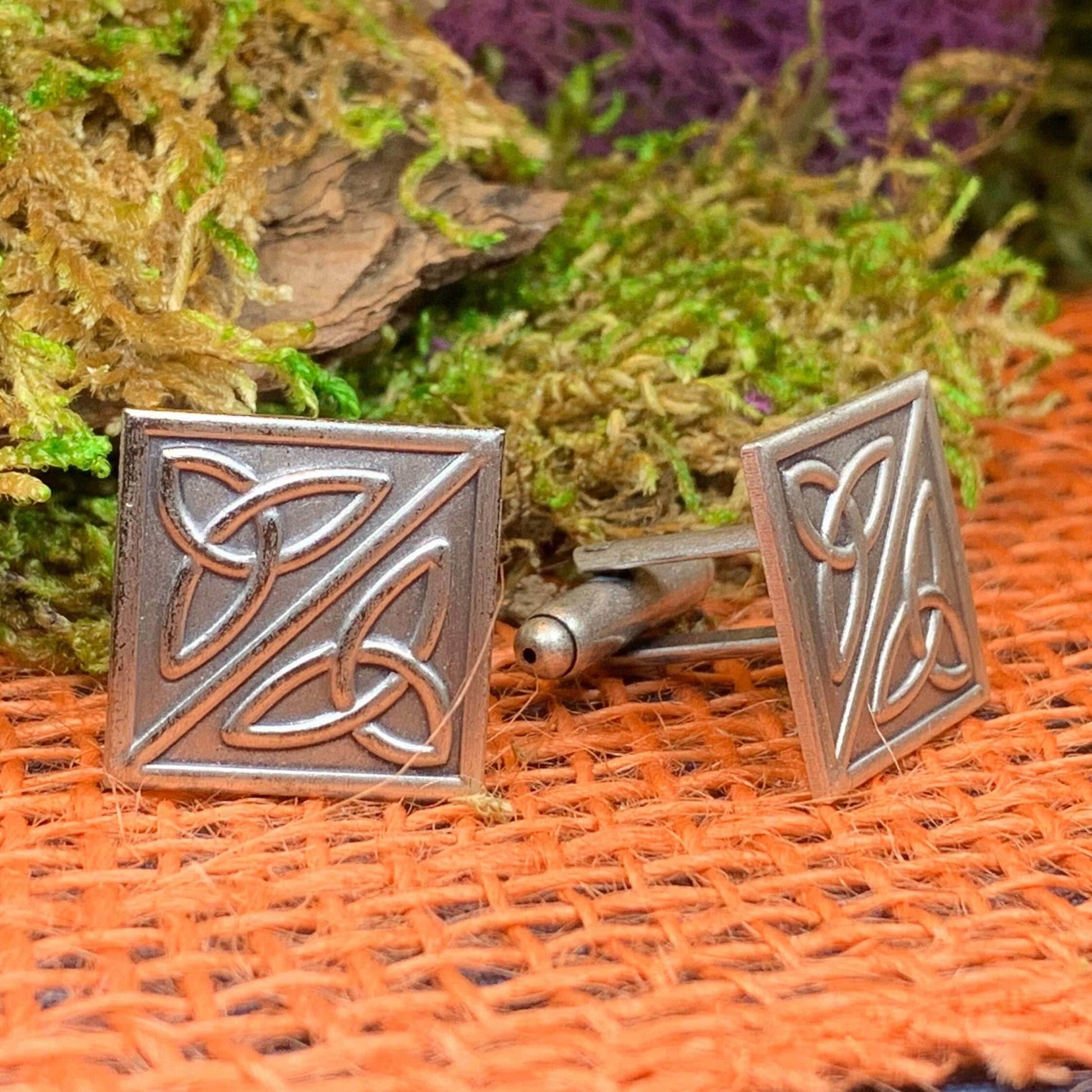Trinity Knot Cuff Links - 