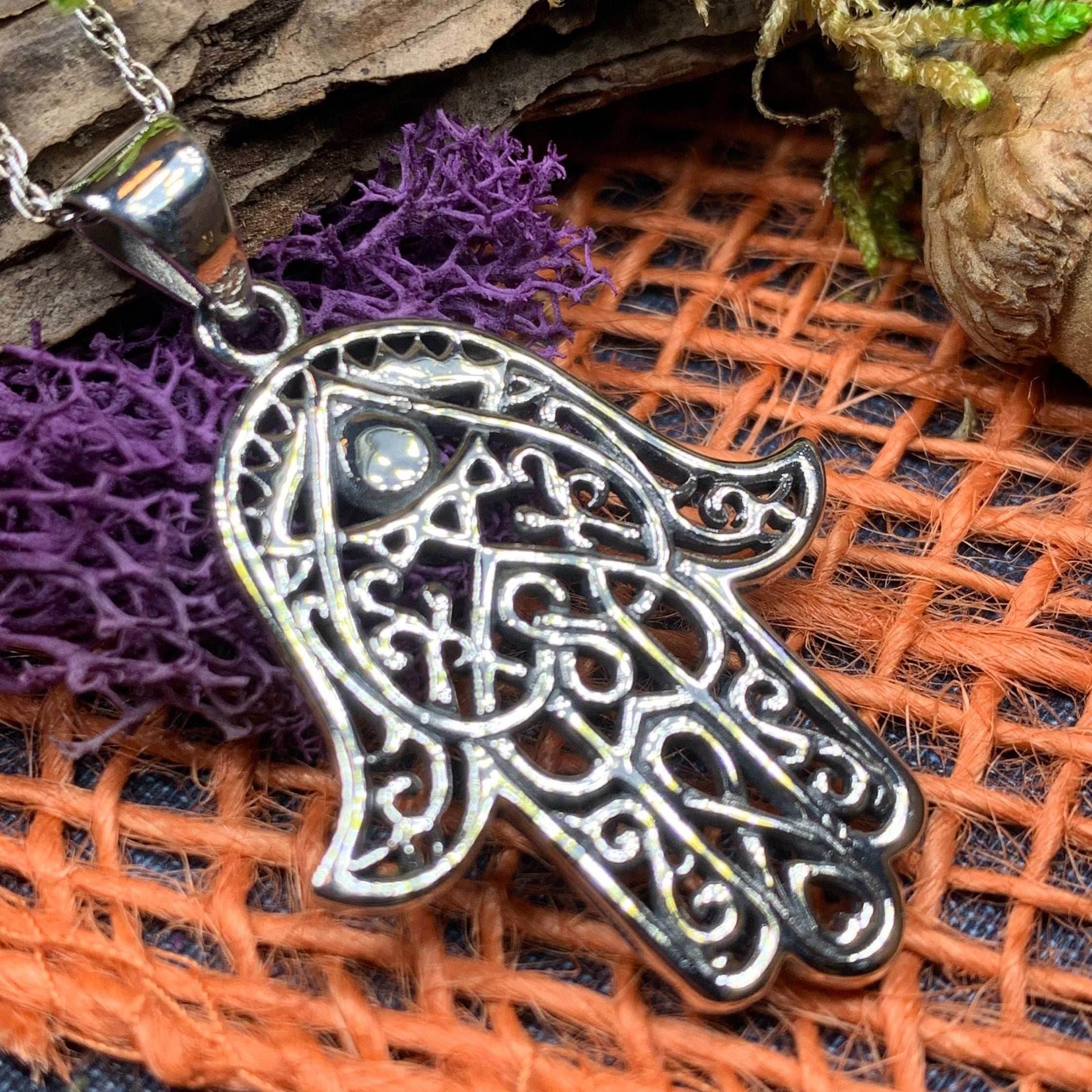 Amory Hamsa Hand Necklace - 18