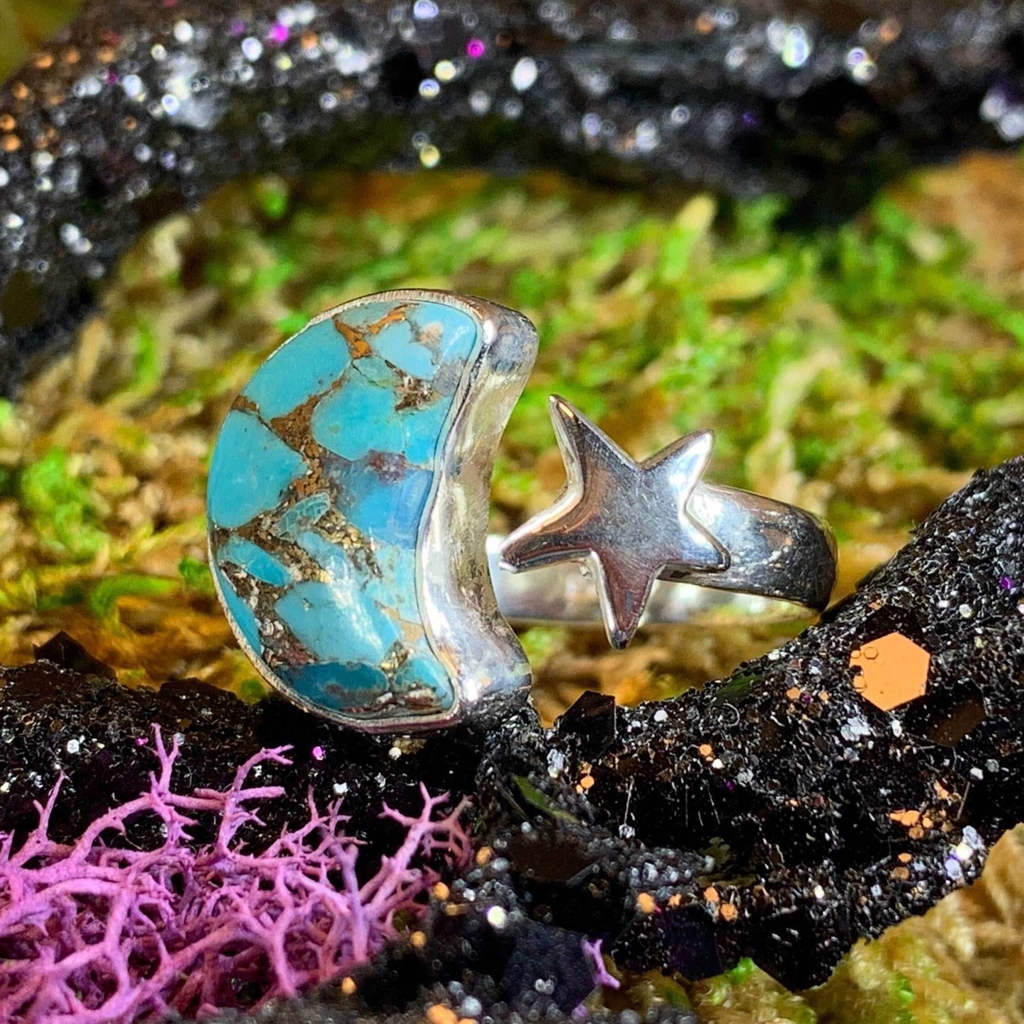 Moanne Crescent Moon Ring - Lapis lazuli / 9