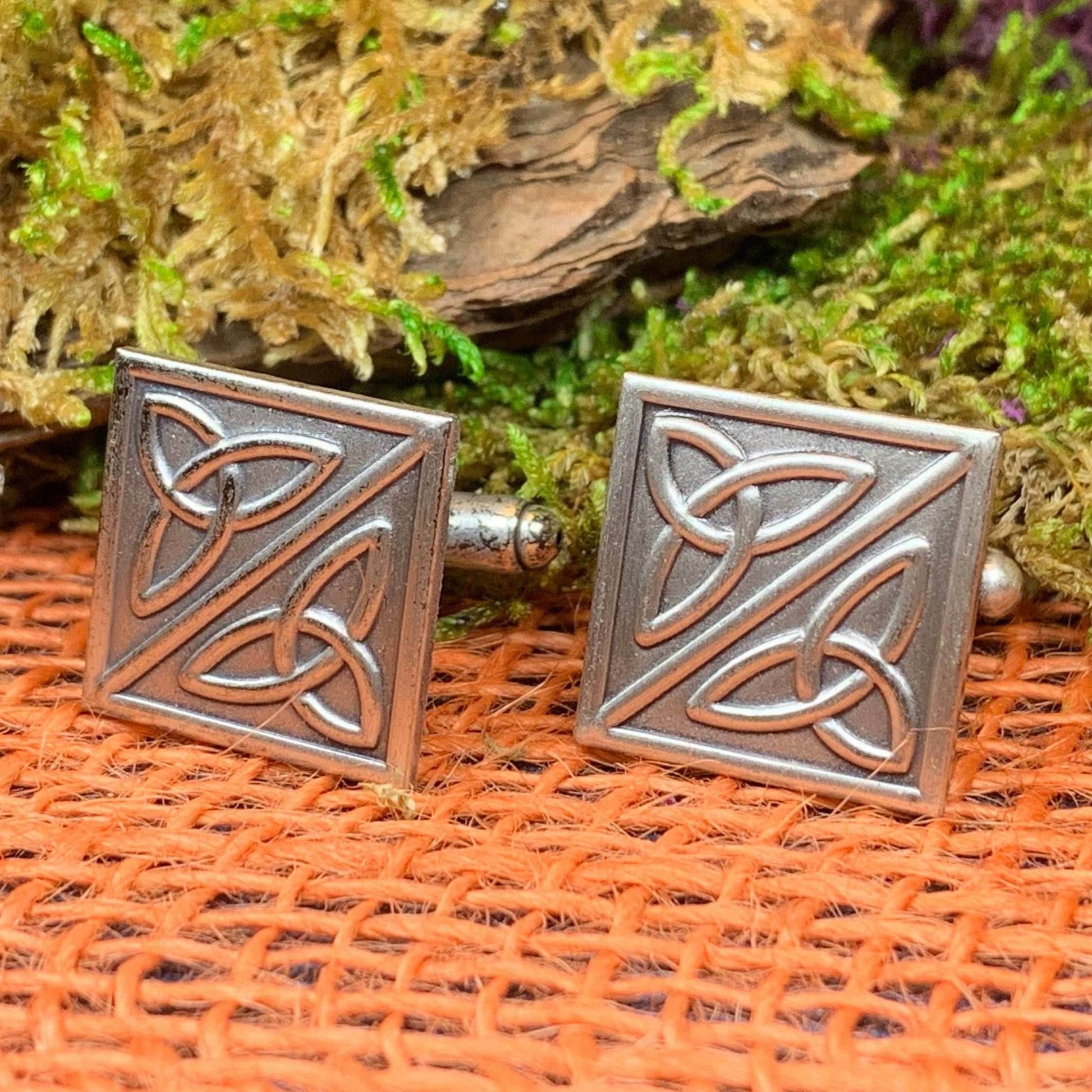Trinity Knot Cuff Links - 