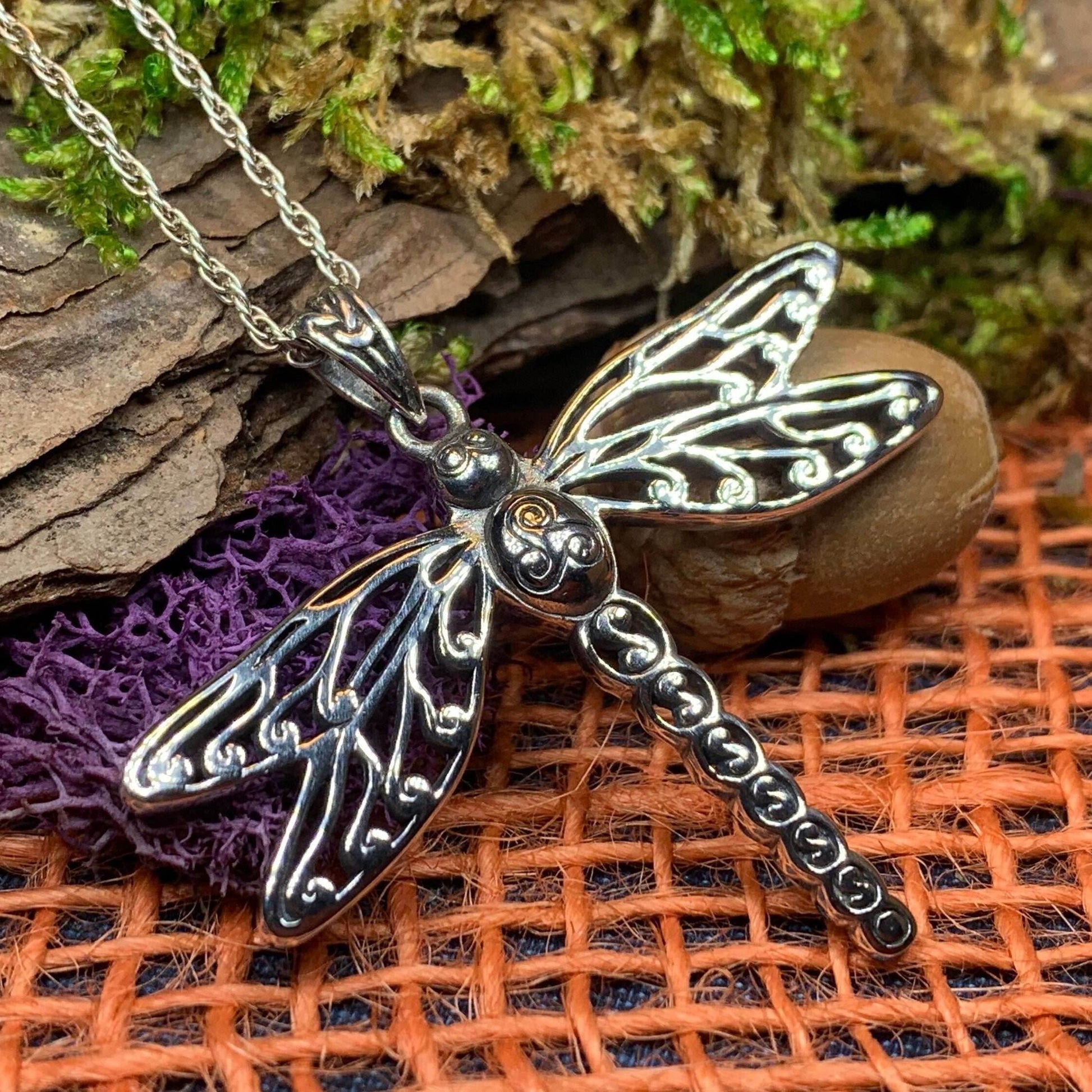 Triple Spiral Dragonfly Necklace - 18