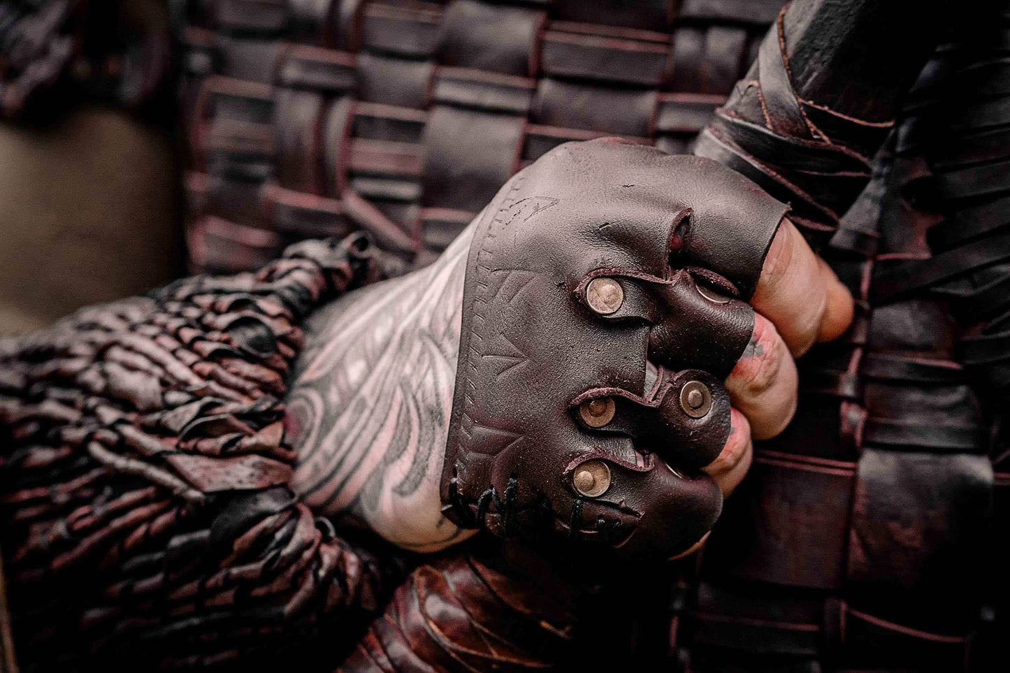 Floki leather glove (Vikings) - one right-hand glove / Brown (as on photo)