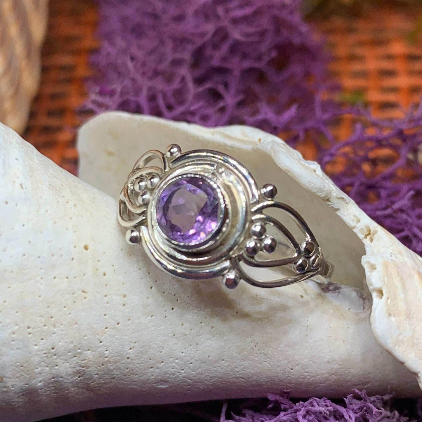 Mayna Celtic Ring - Amethyst / 6